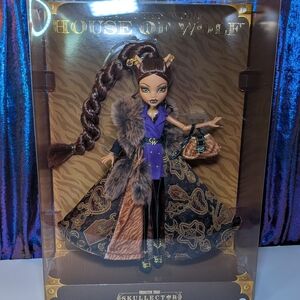 Monster High House of Wolf Clawdeen Wolf Collector Doll